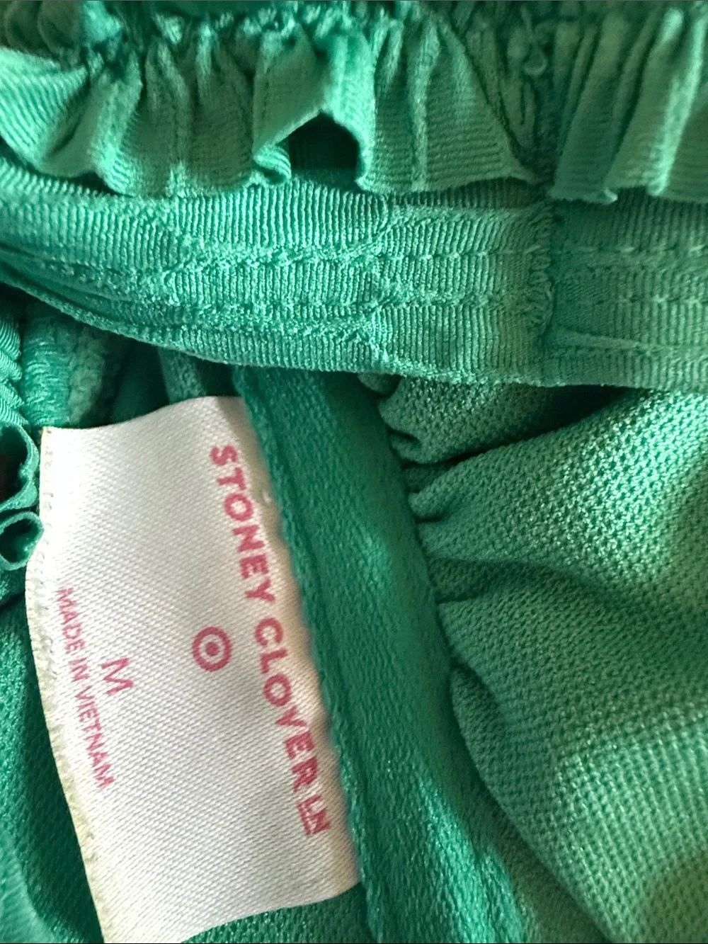 BUNDLE SIZE M  Women’s Bikini Tops sets
